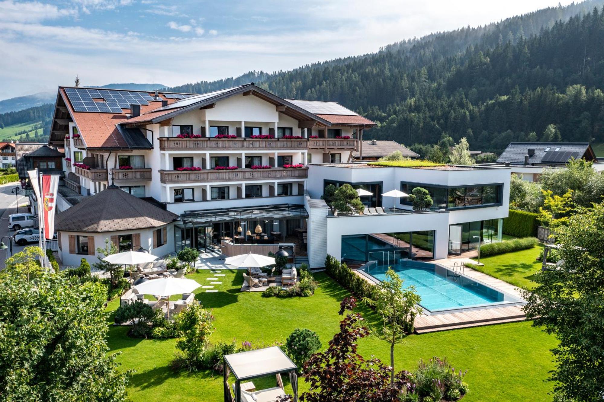 Superior Hotel Alpenhof Flachau Bagian luar foto